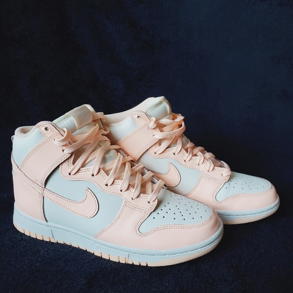 Nike Dunk High Crimson Tint Women’s Size 8 - Picture 1 of 8